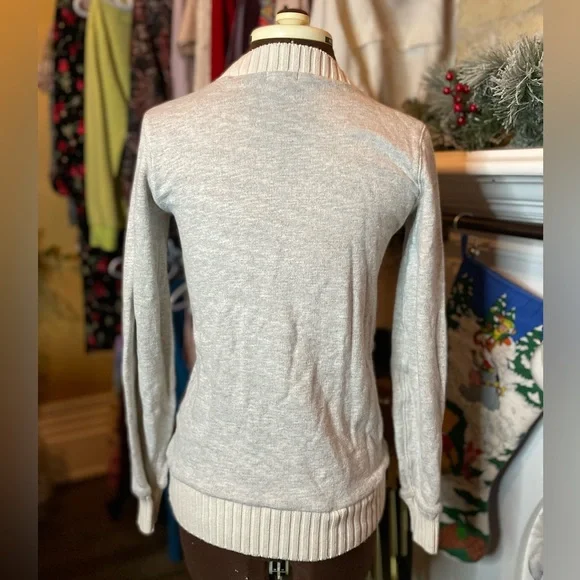 Wonen’s Roots Button up Sweater ( XS ) - Picture 4 of 4